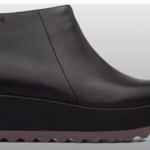 Camper Laika Black ankle boots 40